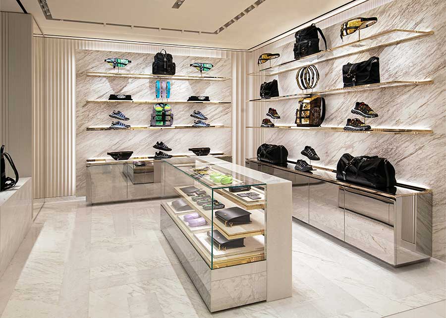 VERSACE OPENS A NEW FLAGSHIP STORE IN PARIS